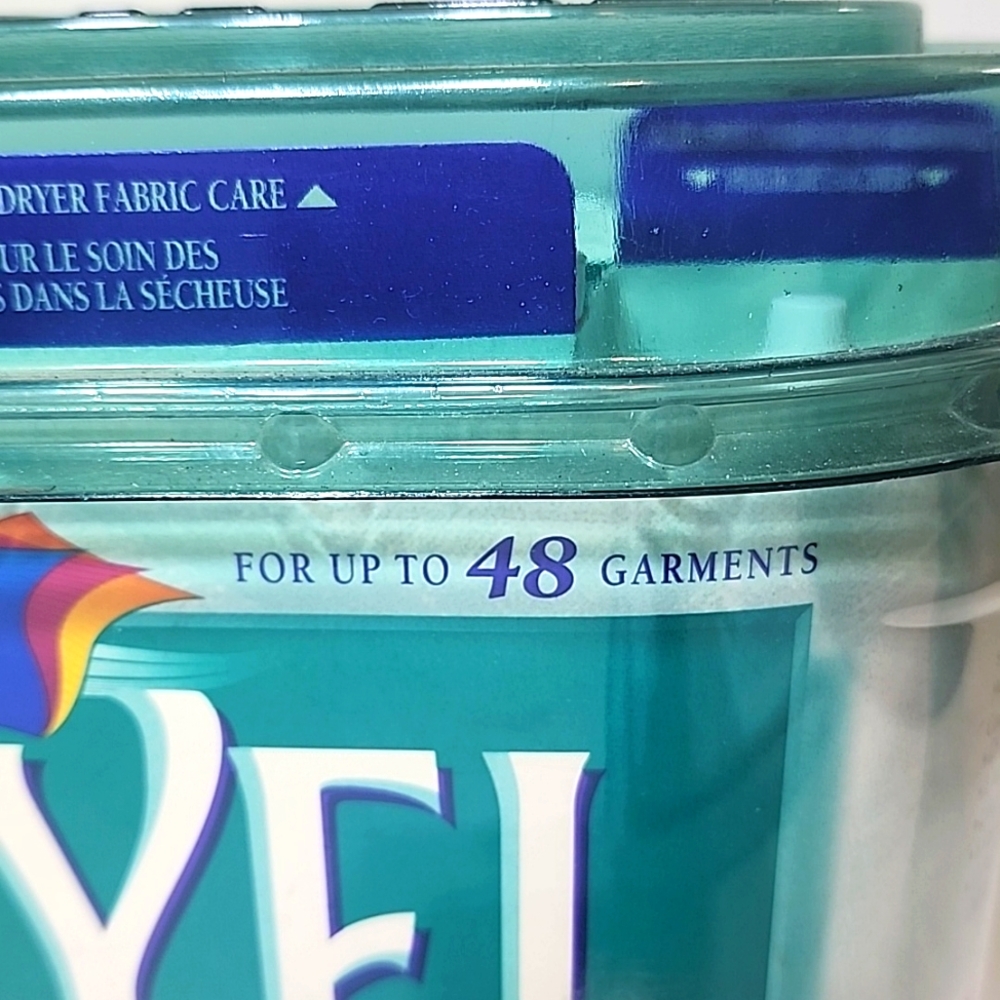 Dry Cleaning at home. Dryel Starter Kit New by Procter & Gamble - Picture 2 of 6